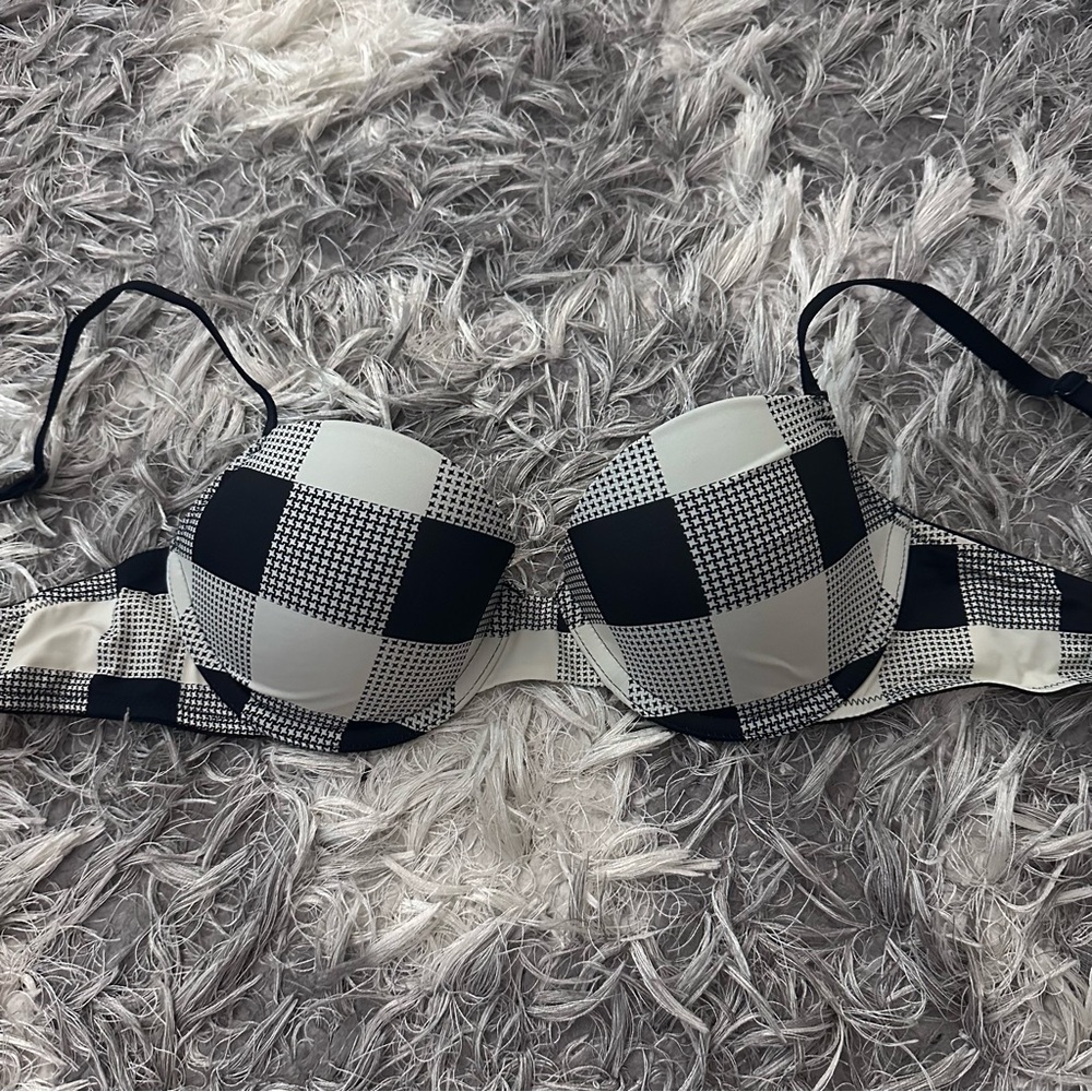 La Senza bra
